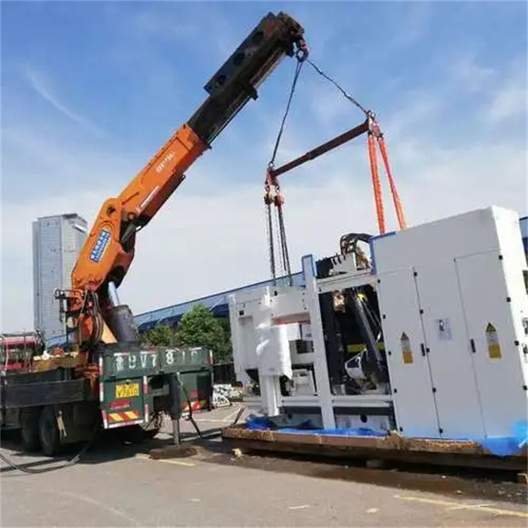 黄岛附近小吊车联系方式|8-16吨|本地及时服务